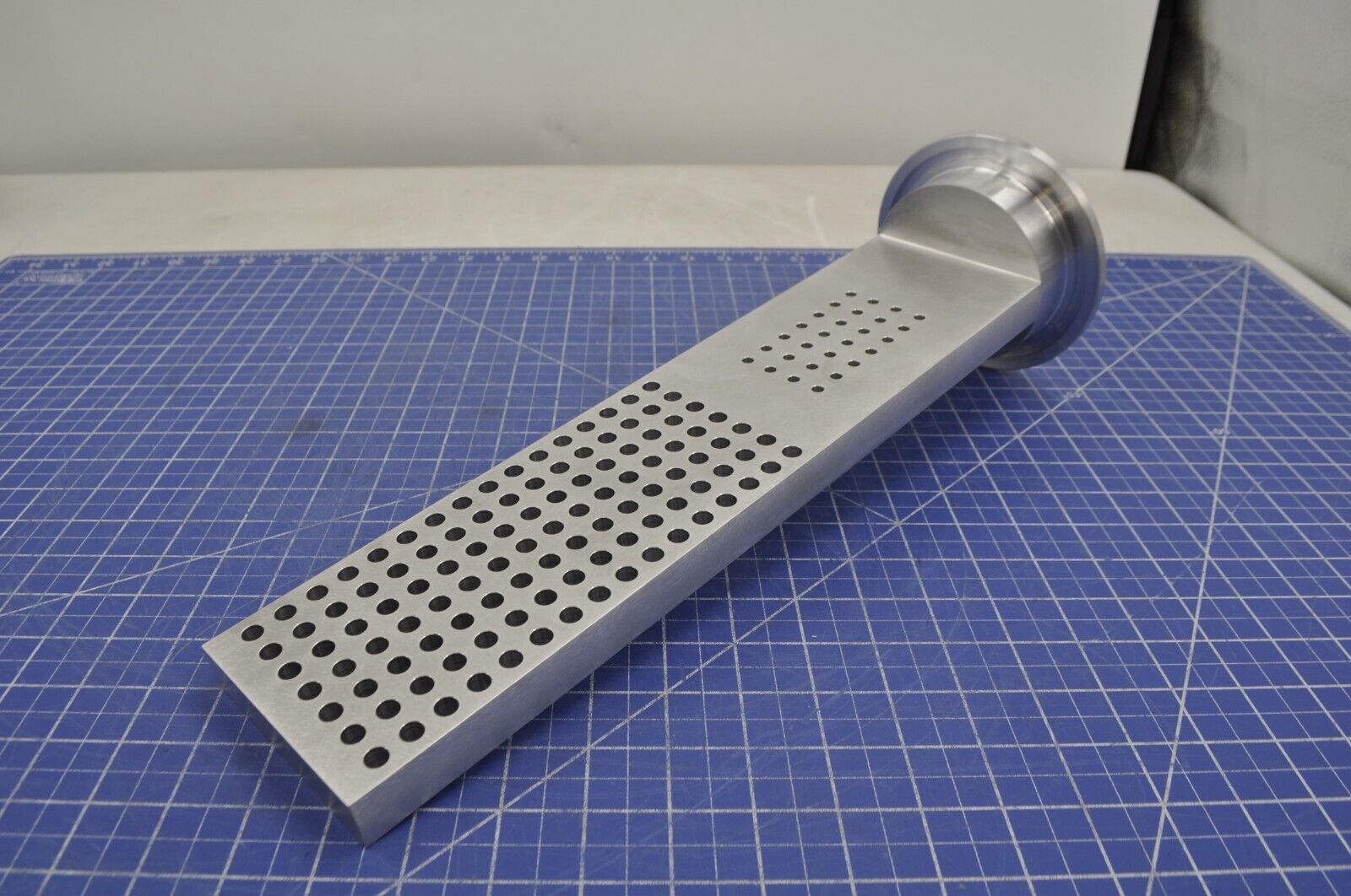 「开云(中国)智造」半导体工业的绿色发展与创新技术